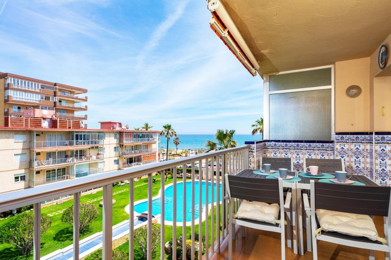 Beachfront Seaview Apartment In Los Boliches By Costarentals - Ref 141 Fuengirola Eksteriør billede