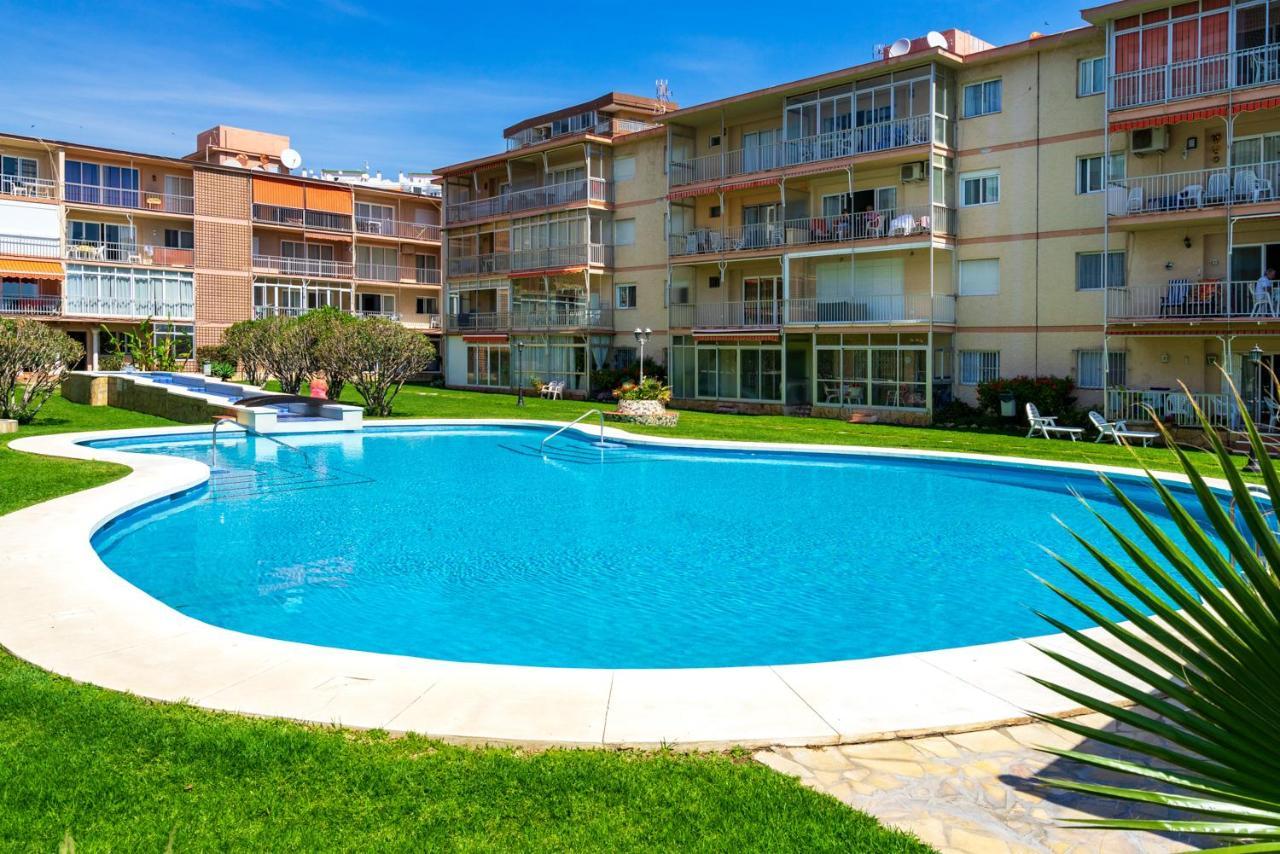 Beachfront Seaview Apartment In Los Boliches By Costarentals - Ref 141 Fuengirola Eksteriør billede